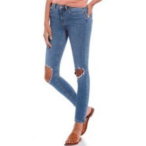 Free People Busted Knee Skinny Jean Size 25